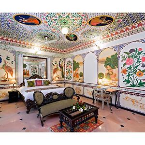Palace Room